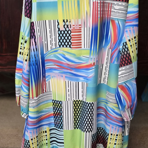 Colorful Geometric Button-Down Dress - Picture 4 of 4